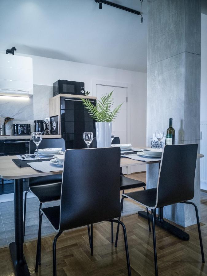 Raw Industrial City Apartment Subotica Esterno foto